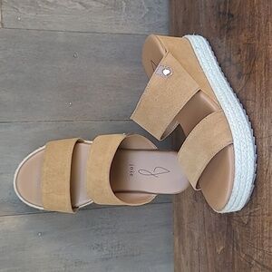 EUC Joie Sandals Women's sz 9 Two Band Suede Espadrille Wedge Slip On Sandal